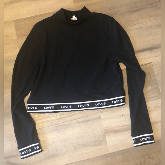 Ladies XL Levi’s long sleeve cropped top - Picture 1 of 6